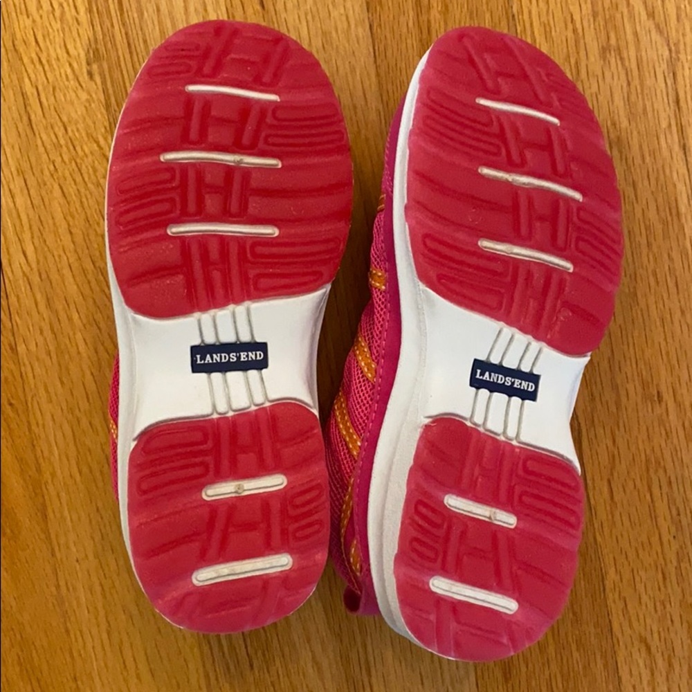 NWT Girl’s Size 2 Water Shoes - Picture 5 of 12